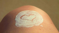 How can you choose the right sunscreen for your skin type?